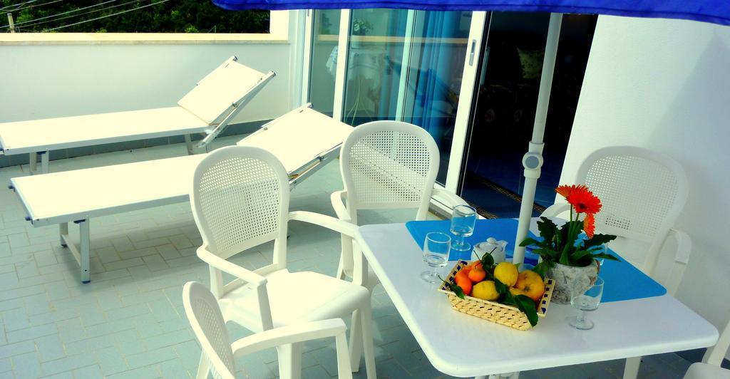 アマルフィ La Rosa Del Mareヴィラ 部屋 写真